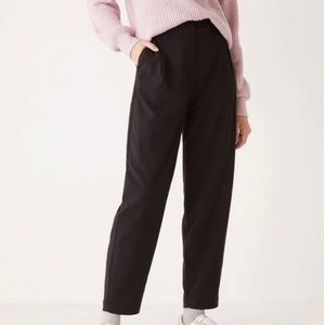 Frank & Oak Twill Amelia Barrel Fit Pant in black, size 14